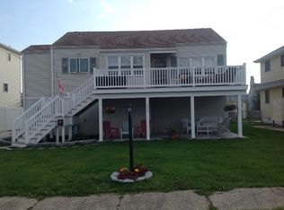 132 8th St S, Brigantine, NJ 08203