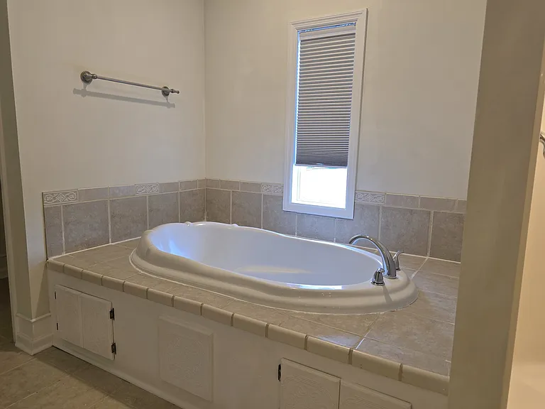 1429 Stovall St — Photo 33