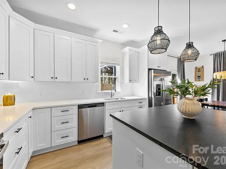 4114 Rutgers Ave — Photo 3
