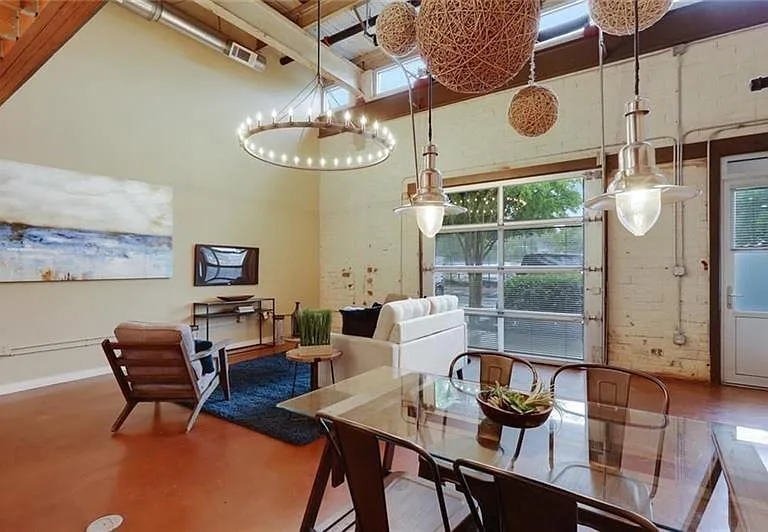 1661 La France St NE #225 — Photo 5