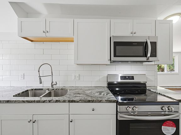 4th image of 302 Marlin Dr #2