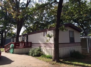 1058 Royal Cir, Arlington, TX 76017