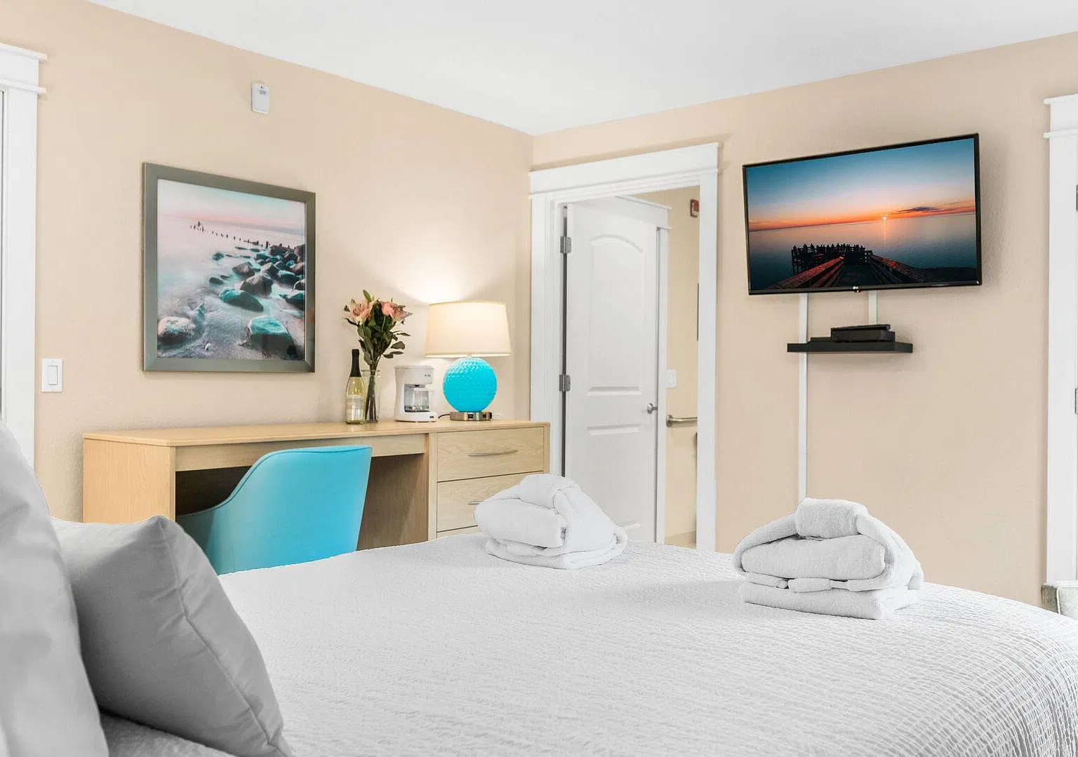 2 bed, 590 sqft, $1,400 — Photo 4
