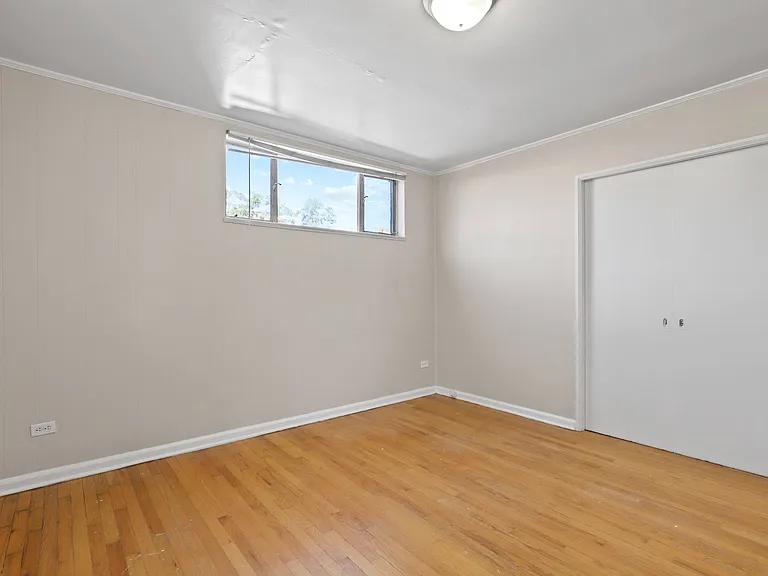 Race Street Apartments — Photo 4
