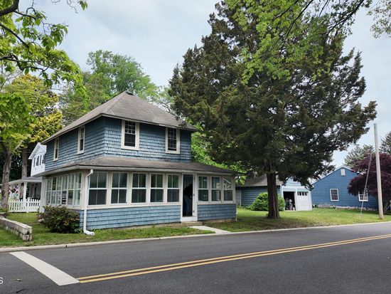 465 Summit Avenue, Island Heights, NJ 08732
