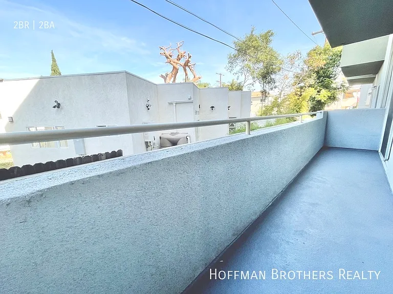 11223 Richland Ave #302 — Photo 7