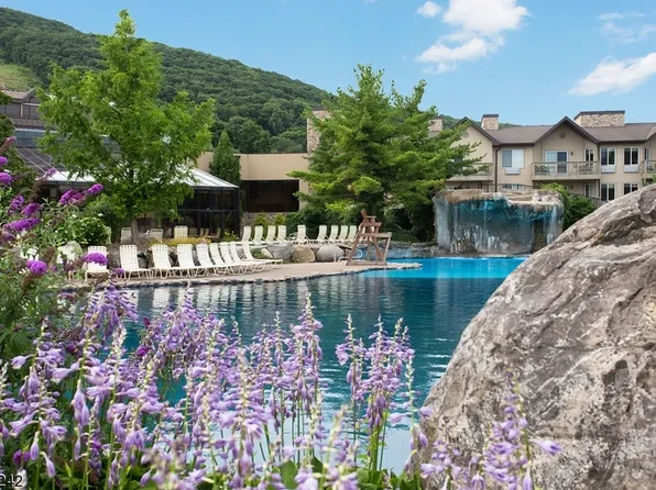 2 Chamonix Dr #209, Vernon Twp., NJ 07462