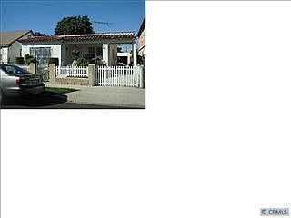 2nd image of 223 E 81st St