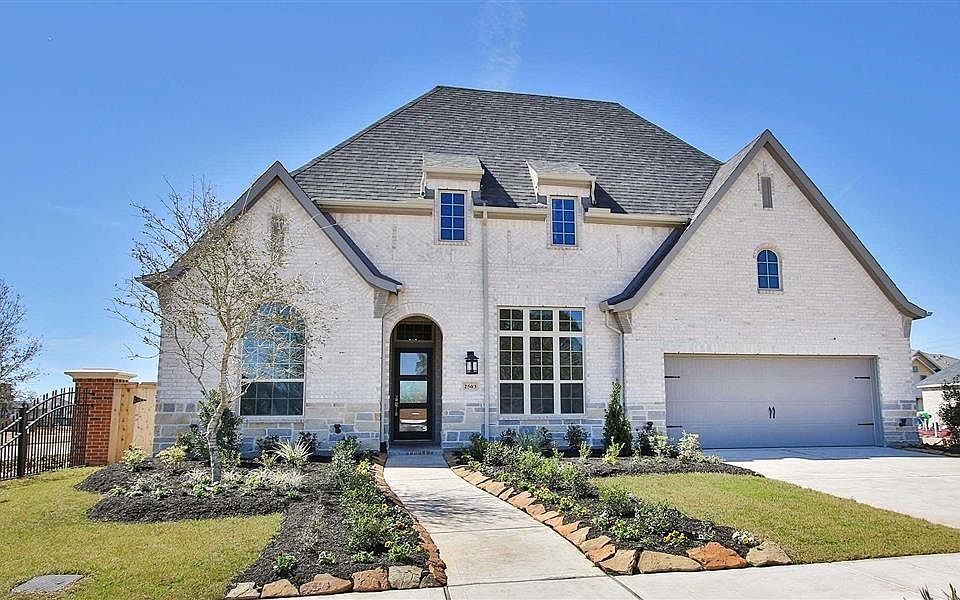 1st image of 2503 Heritage Park Dr