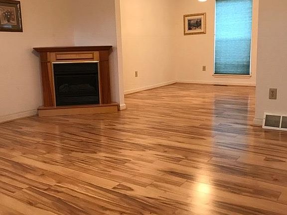 3rd image of 4122 Cramer Dr