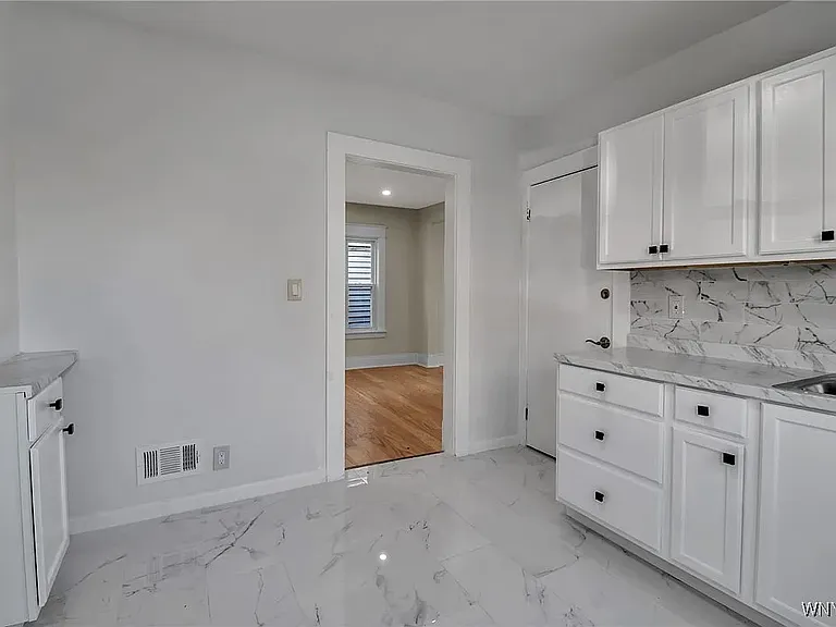 1st floor brand new Kitchen