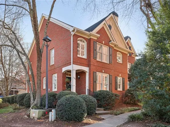 1184 Brookhaven Gln NE, Atlanta, GA 30319