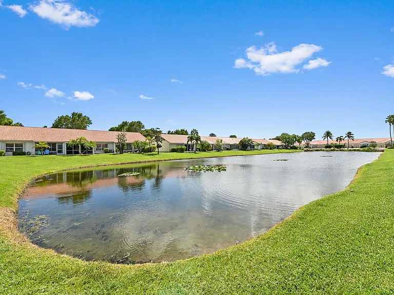 6077 Lake Hibiscus Dr — Photo 32