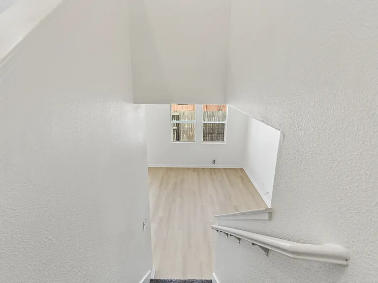8897 Robbins Rd — Photo 3