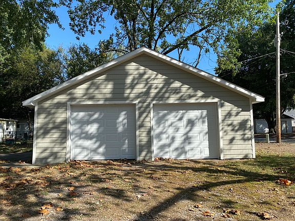 2 car garage