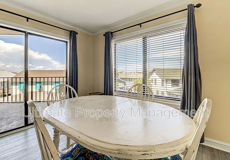 1 S Lumina Ave #303 — Photo 3