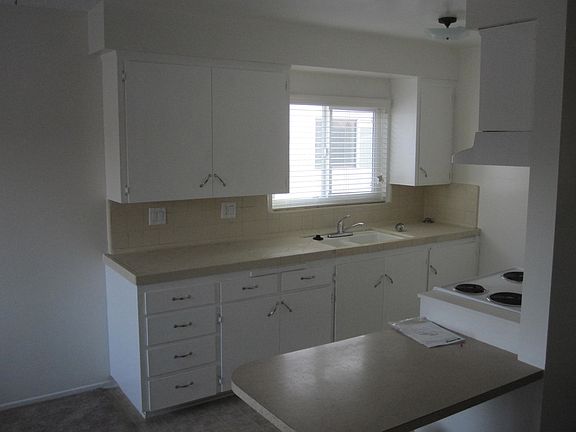 4th image of 21023 Reynolds Dr