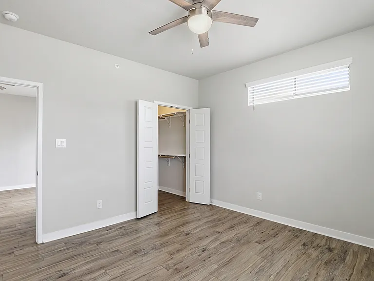 711 S Frio St #1203 — Photo 14