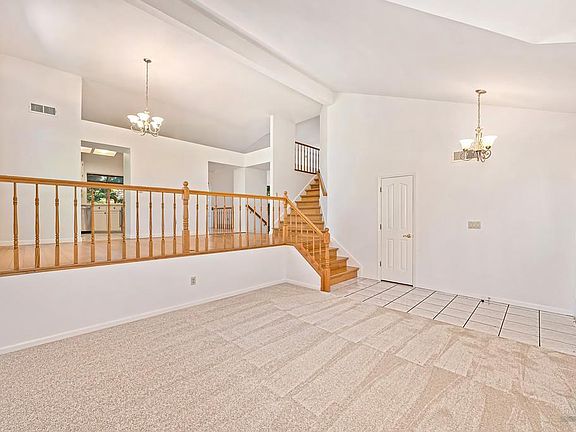 3rd image of 281 Silver Eagle Way
