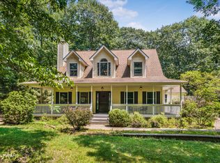 122 Stone Ridge Ln, Milford, PA 18337