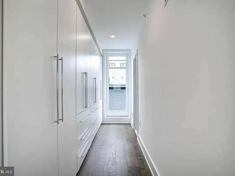 1751 N Howard St — Photo 34