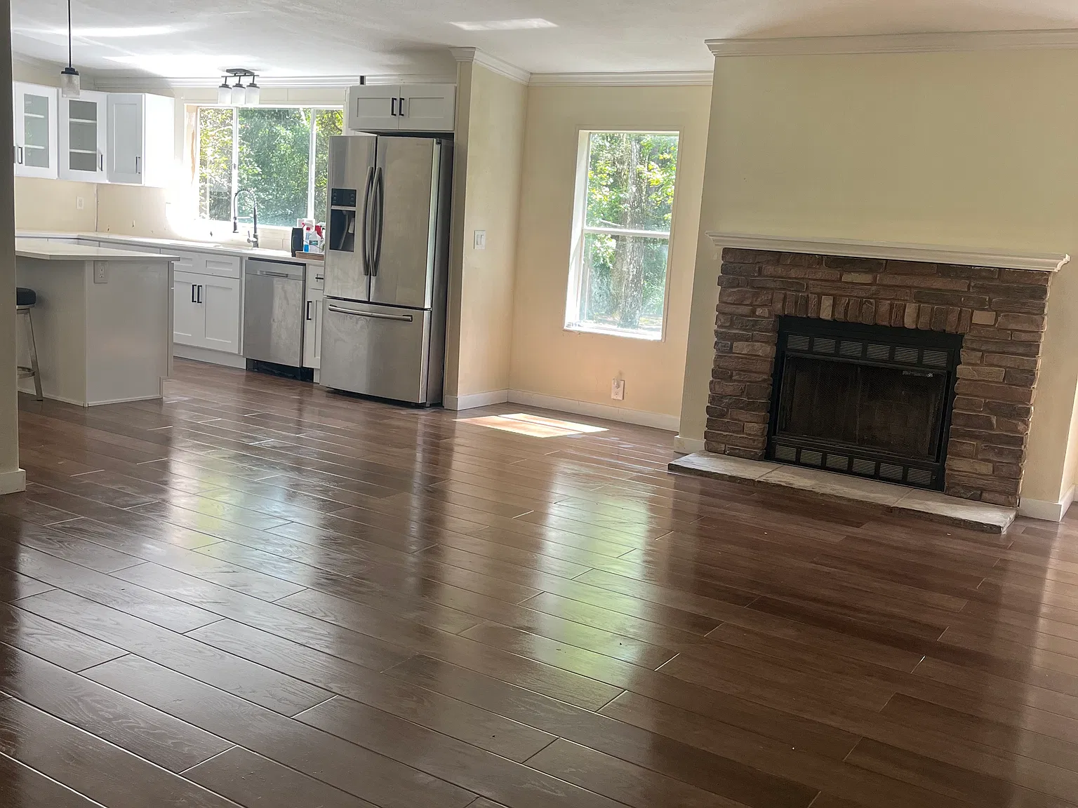 4 bed, 1850 sqft, $3,000 — Photo 3