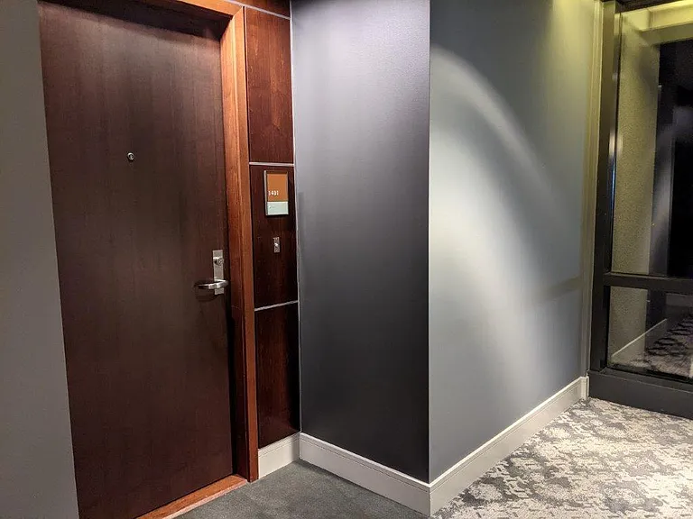 260 King St #1401 — Photo 17