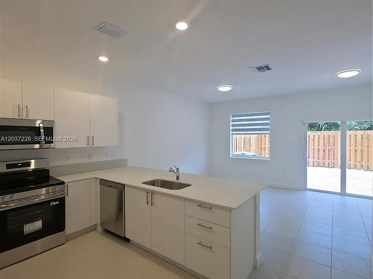 17891 SW 356th Ter — Photo 6