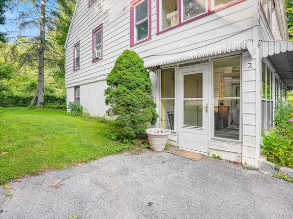 2 Greene Rd, Yorktown Heights, NY 10598