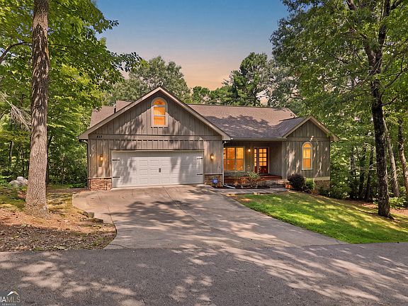 2nd image of 411 Hickory Nut Mountain Rd