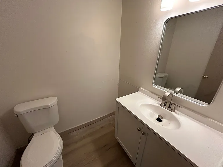 2323 Woodrow Ct — Photo 17