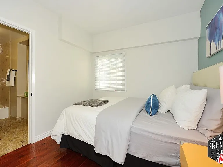 2400 Pacific Ave #6 — Photo 18