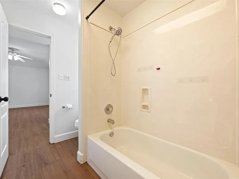 17314 Laguna Trail Dr — Photo 32