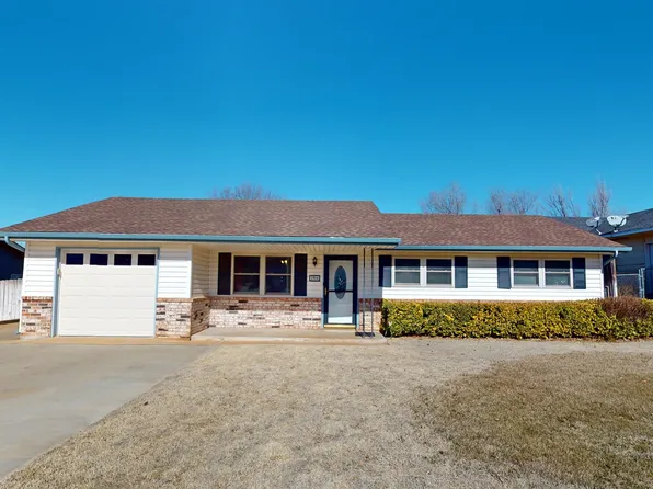 2814 Osage Dr, Woodward, OK 73801