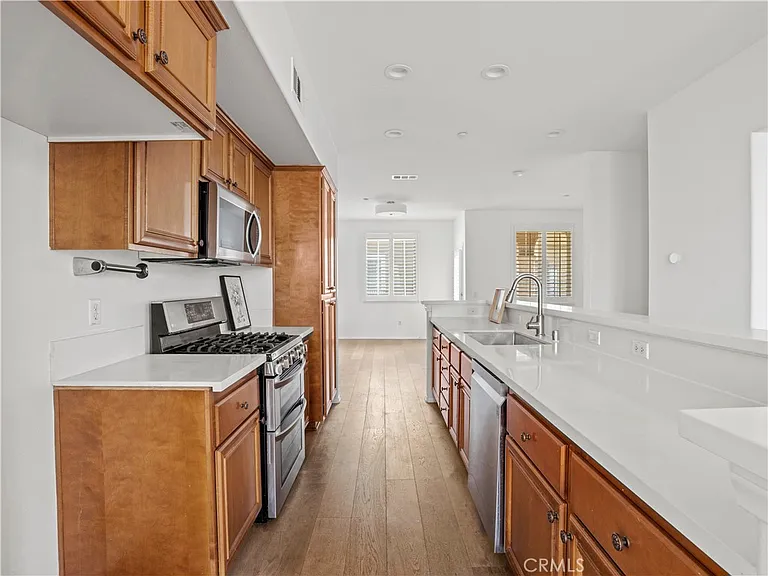 1309 Songbird Way — Photo 2