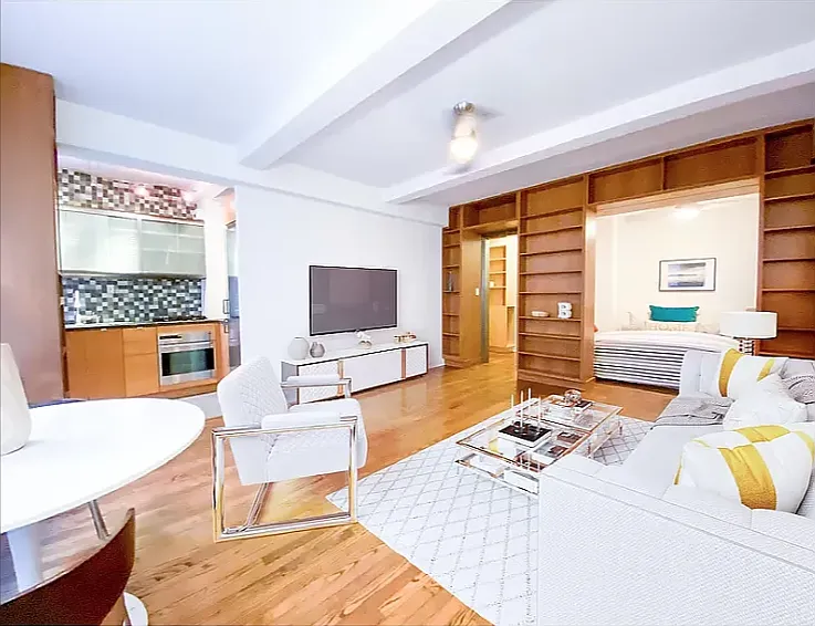 405 W 23rd St #5L — Photo 4
