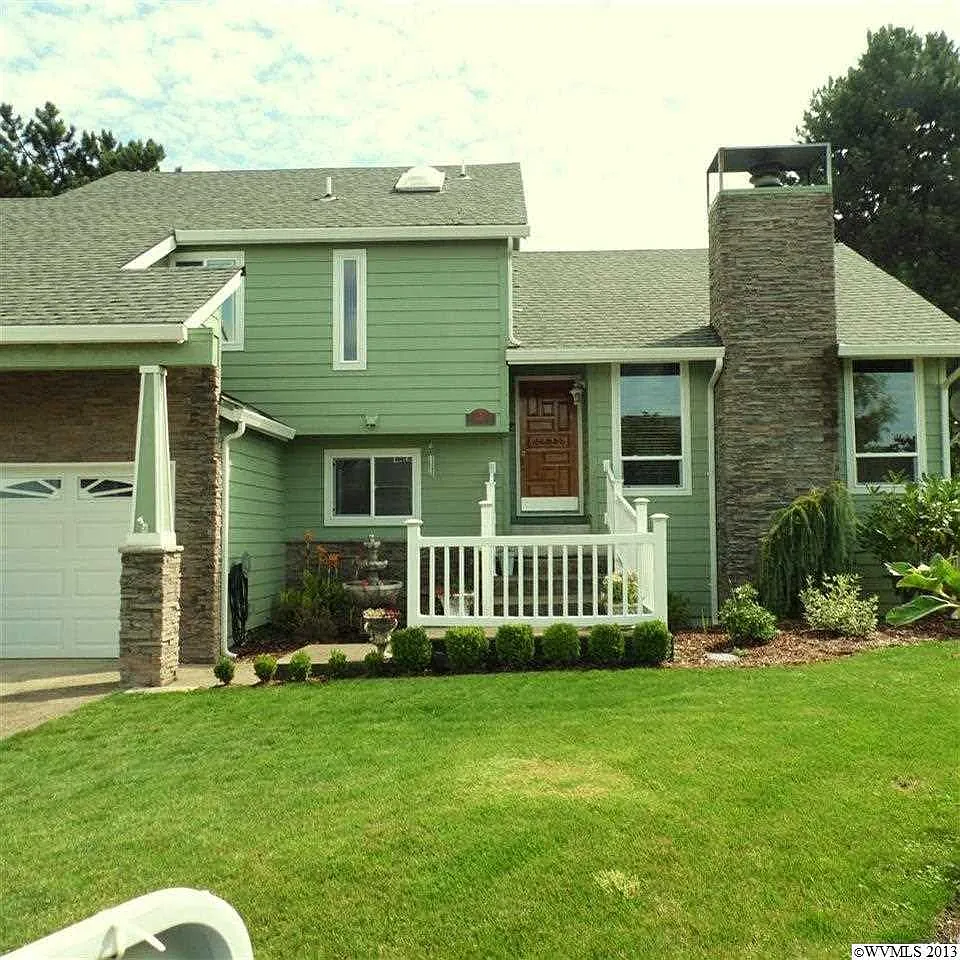 342 Suncrest Ct NW photo 1