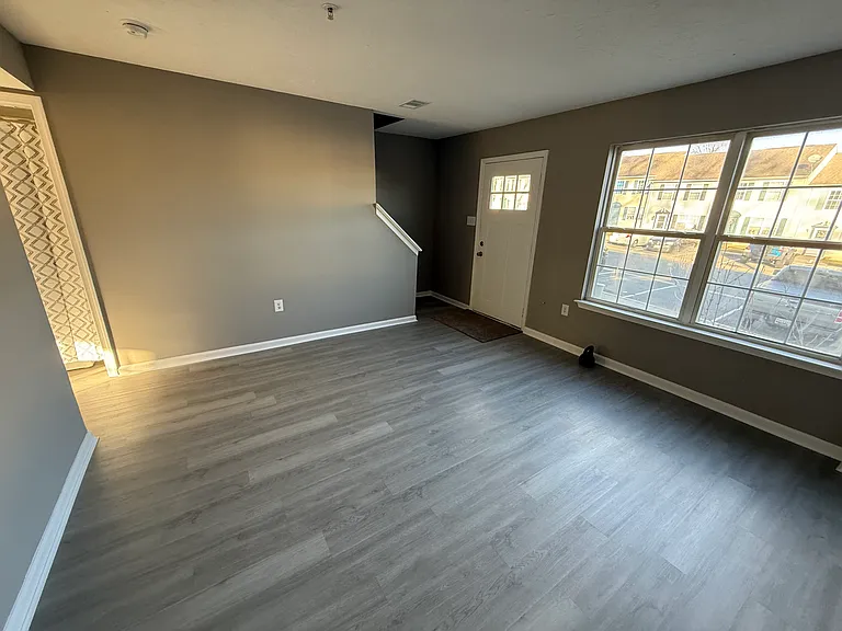 30 Sycamore Dr — Photo 17