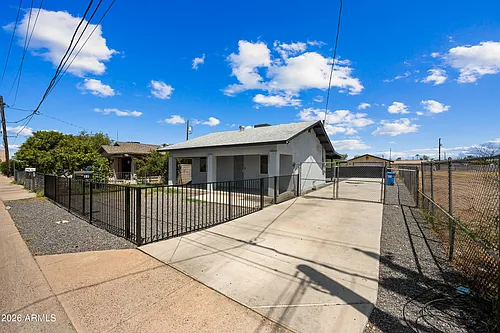 22 E Riverside St Photo 1