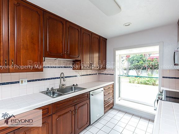 4th image of 6536 Avenida Manana