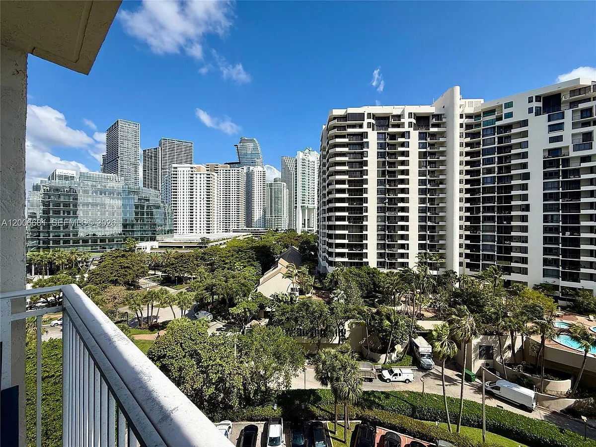 Building Photo - 770 Claughton Island Dr #1003