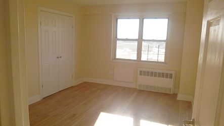 2nd image of 2001 Story Ave APT 7P