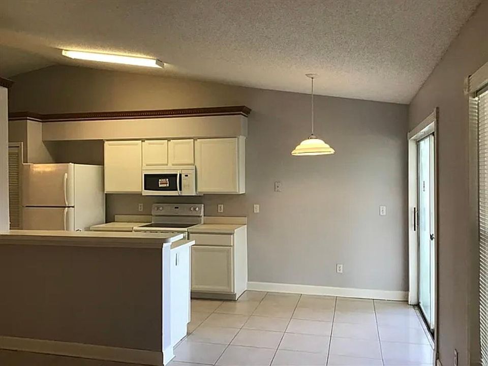 2nd image of 11296 Cypress Leaf Dr