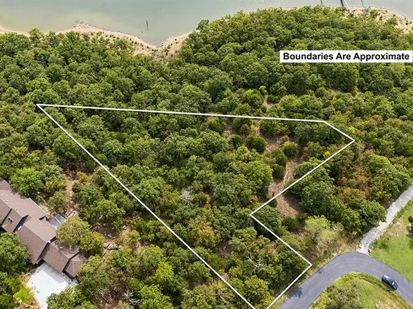 Hickory Dr, Sand Springs, OK 74063