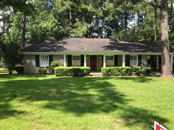 315 Briarcliff Dr, Thomasville, GA 31792