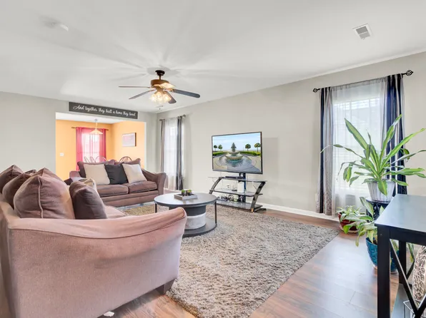 149 Salem Creek Dr, Goose Creek, SC 29445