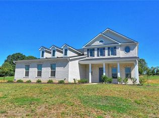 101 Kenna Ct, Matthews, NC 28104