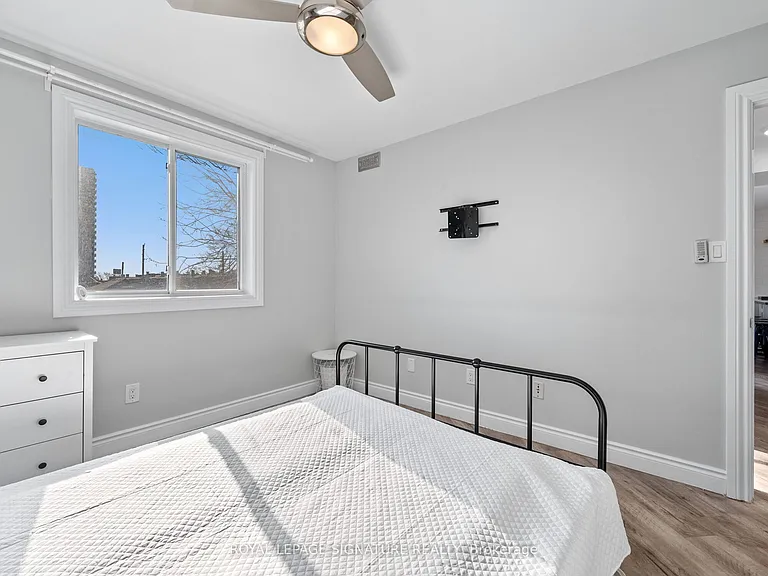 28 Victoria Ave N #312 — Photo 27