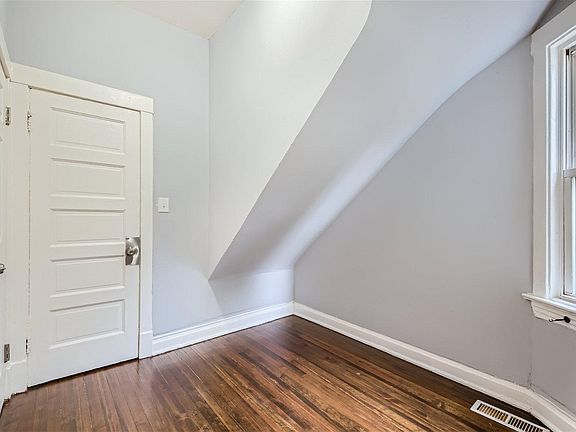 5th image of 1741 N Kedvale Ave #1
