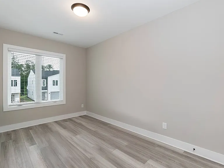 2121 Titanium Rock Rd — Photo 12